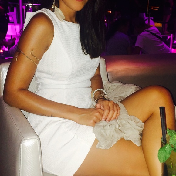 Miss Selfridge White Dress with Bow Detail - Picture 2 of 7